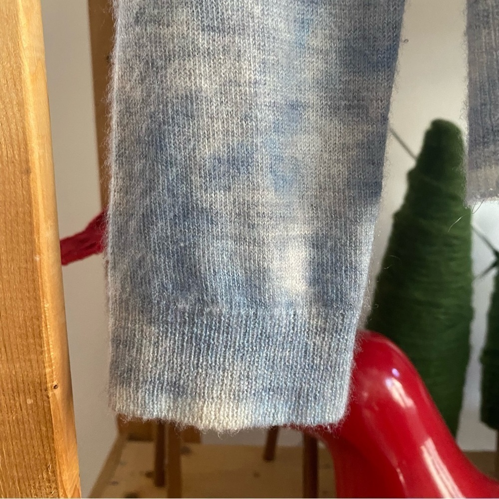Paychi Guh Light Blue Multi Printed Cashmere Crewneck Sweater Medium - Picture 12 of 16